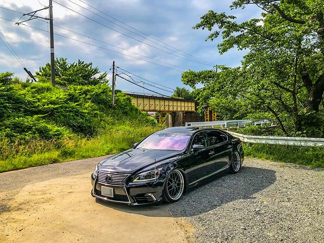 ナックルアームを換装したのでここまで可能です